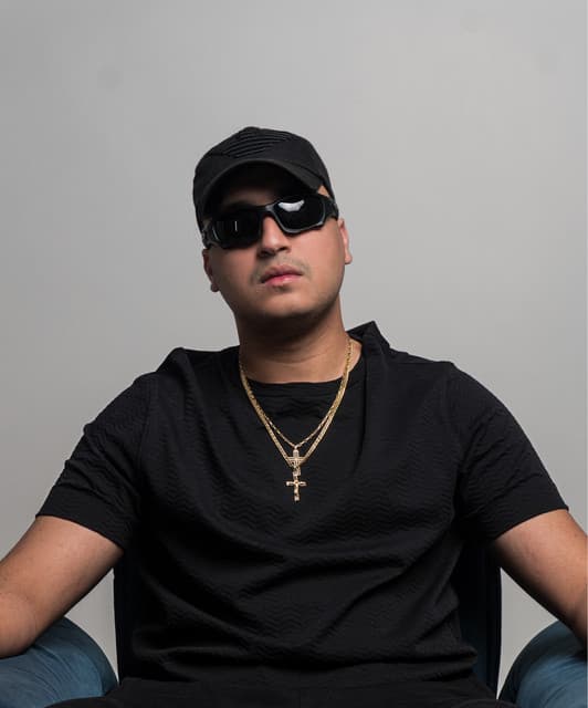 TOMAS artist profile image