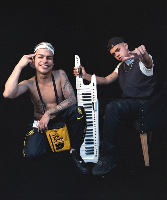 La T y La M artist profile image