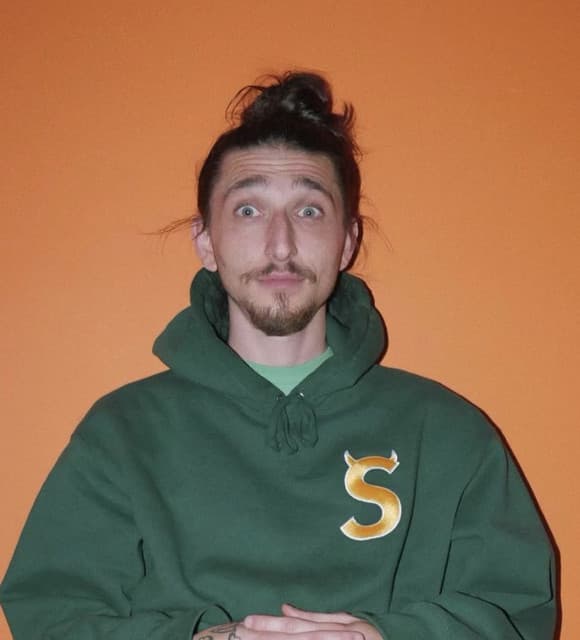 Hotel Ugly artist profile image