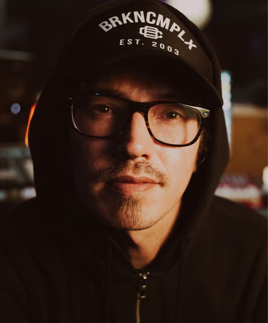 DJ Hoppa artist profile image