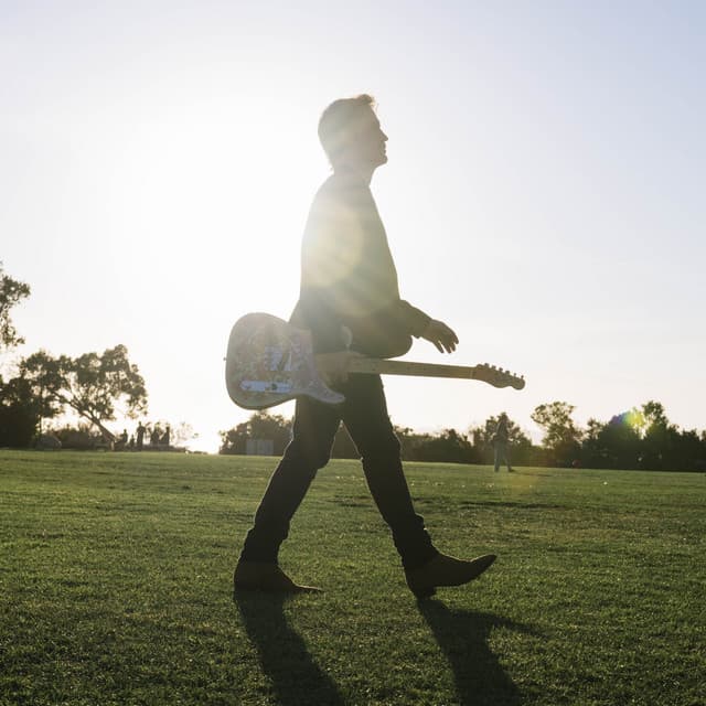 Chris Shiflett artist profile image