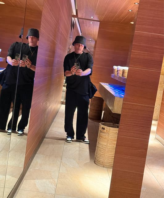 Glass Coffee artist profile image