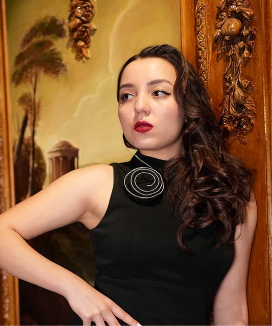 Grecia Vallejo artist profile image