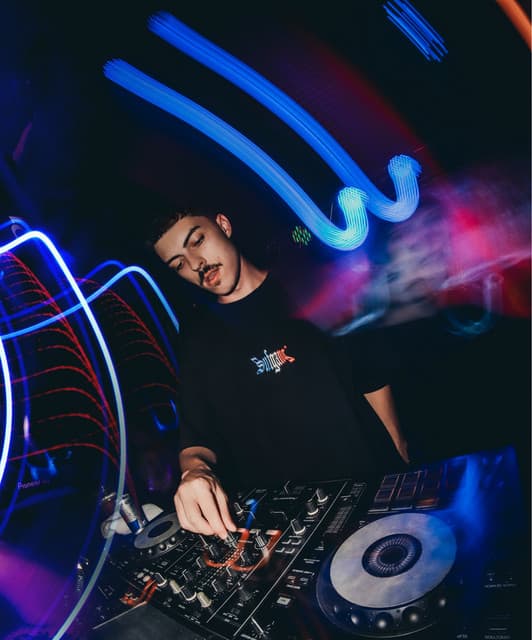 DJ Petroski artist profile image
