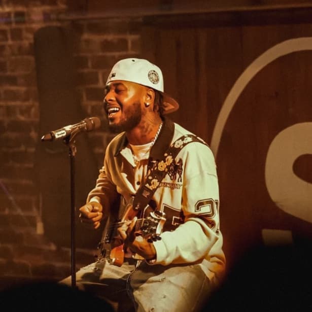 Alex Jean artist profile image