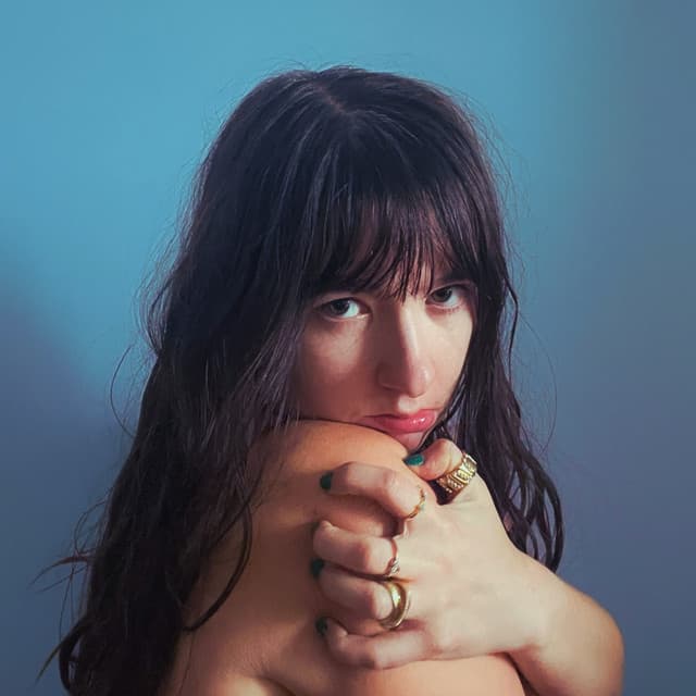 Suzie Kennedy artist profile