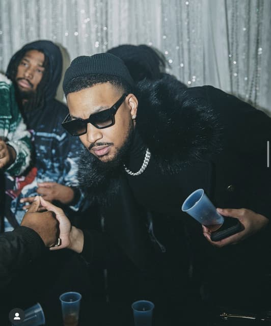 Rosalvo artist profile image