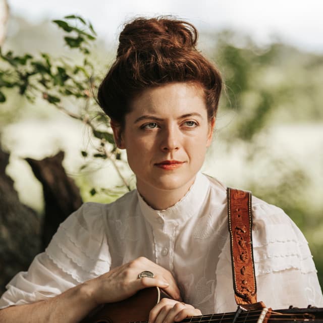Kelly Hunt artist profile image
