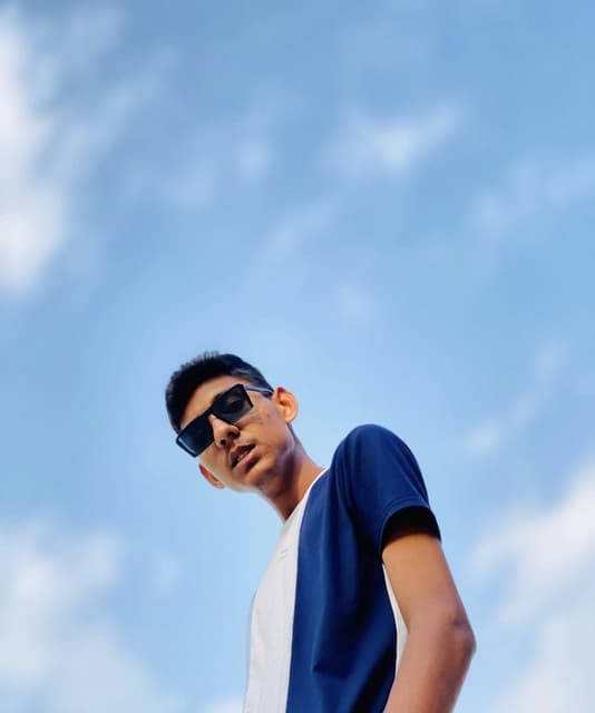 Taimour Baig artist profile image