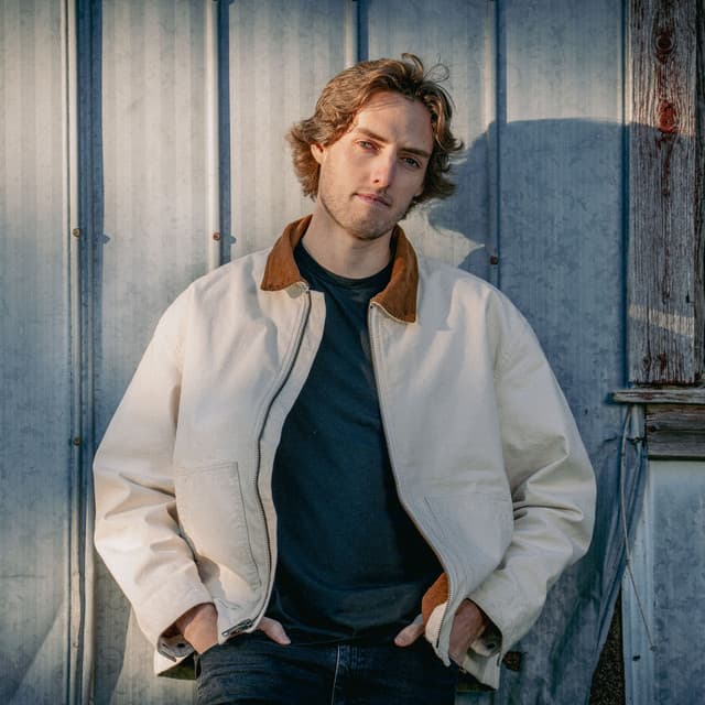 Bradley Hale artist profile