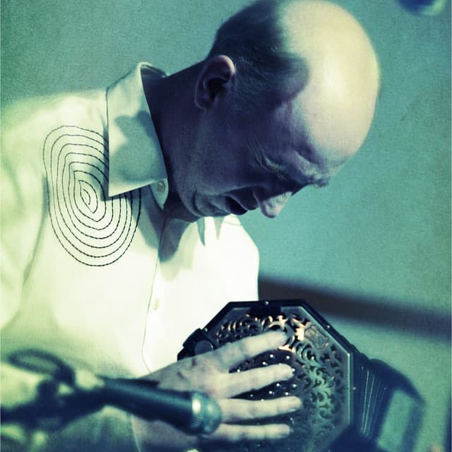 Simon Thoumire artist profile image