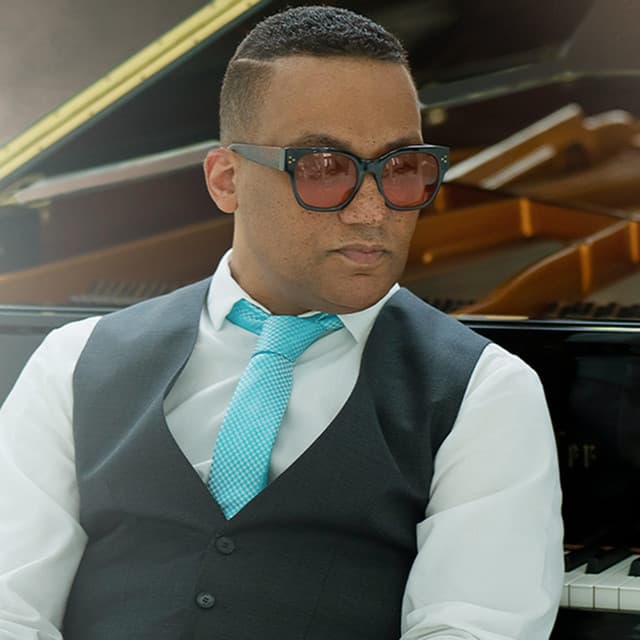 Gonzalo Rubalcaba artist profile image
