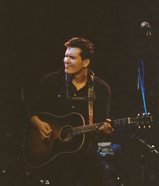 Mason Lively artist profile image