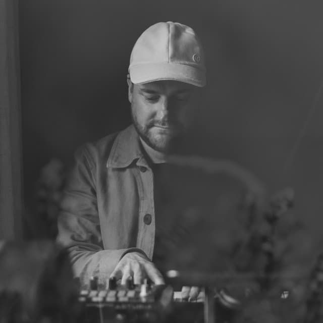 Mike Vass artist profile image