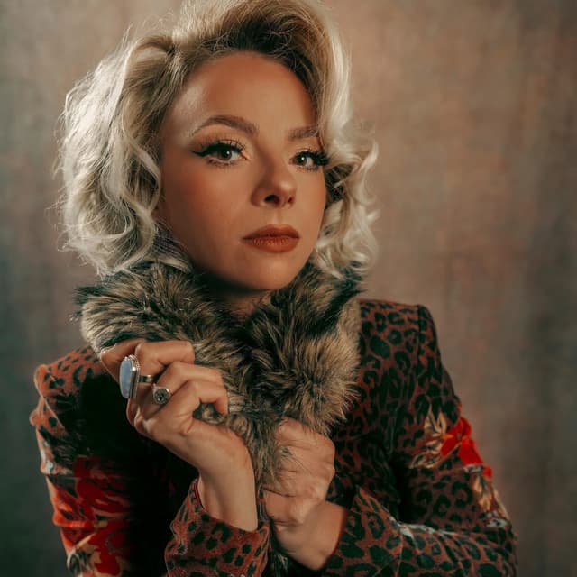 Samantha Fish's artist profile image