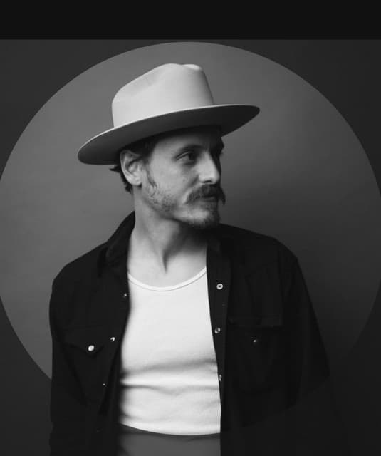 Austin Plaine artist profile image