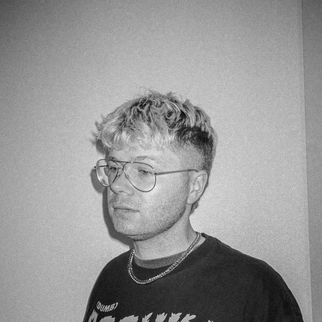 Xavier Dunn artist profile image