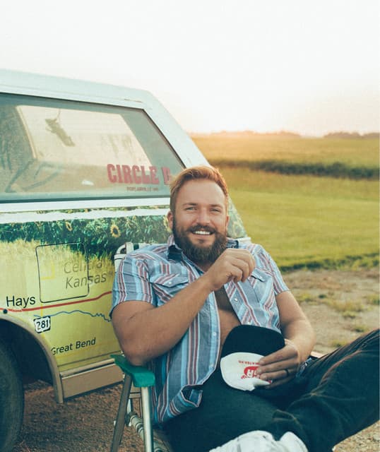 Logan Mize artist profile image