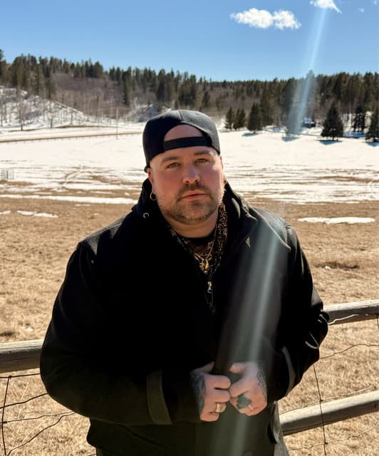 Sam Grow artist profile image