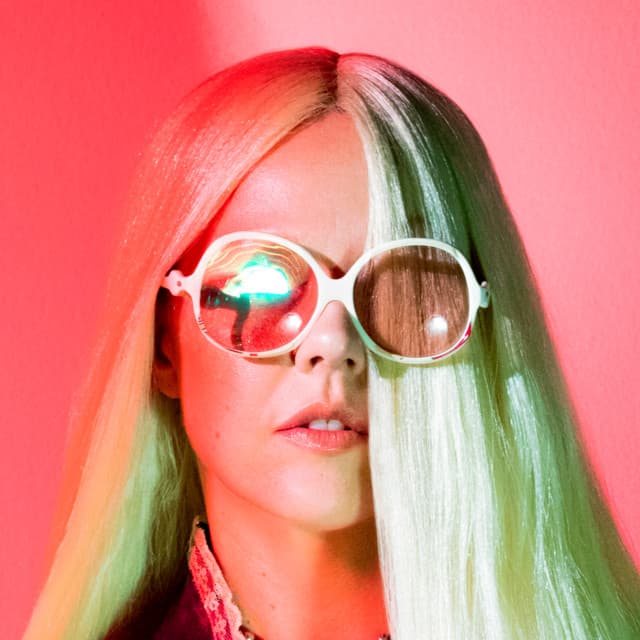 MNDR artist profile image