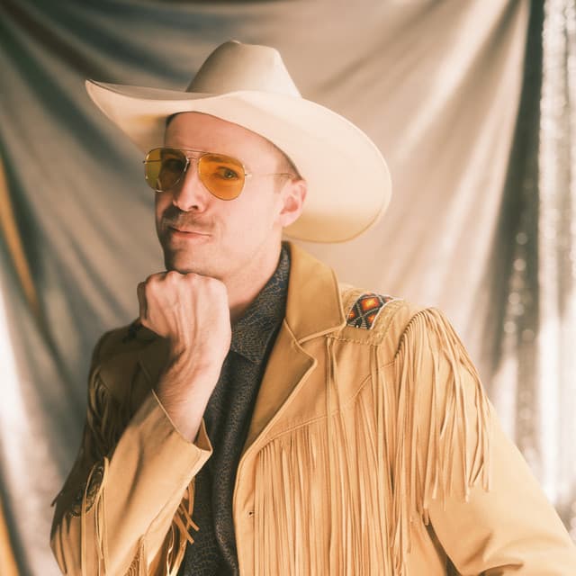 Dale Hollow artist profile
