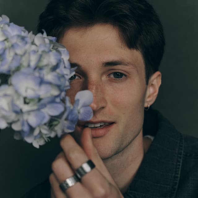Henry Moodie's artist profile image