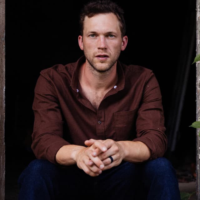 Phillip Phillips artist profile image