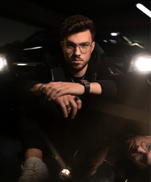 Liam Cole artist profile image