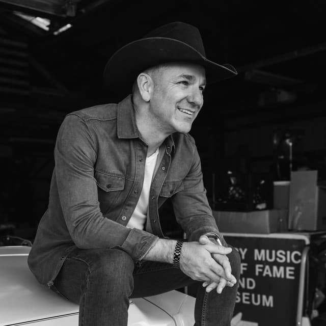 Craig Campbell's artist profile image