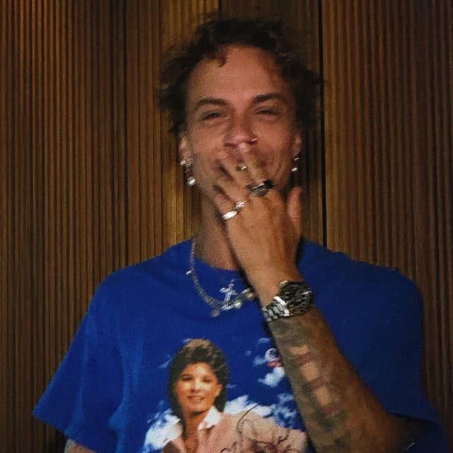 Greczula artist profile image