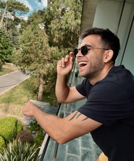 Rodri Bovino artist profile image