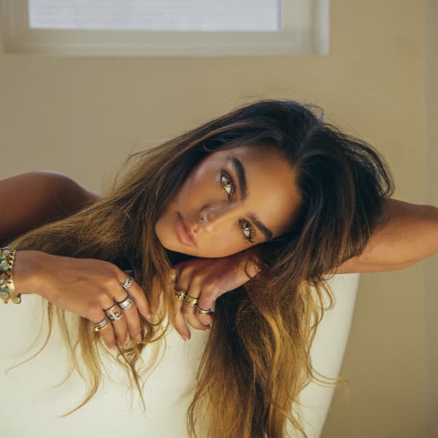 Sommer Ray's artist profile image