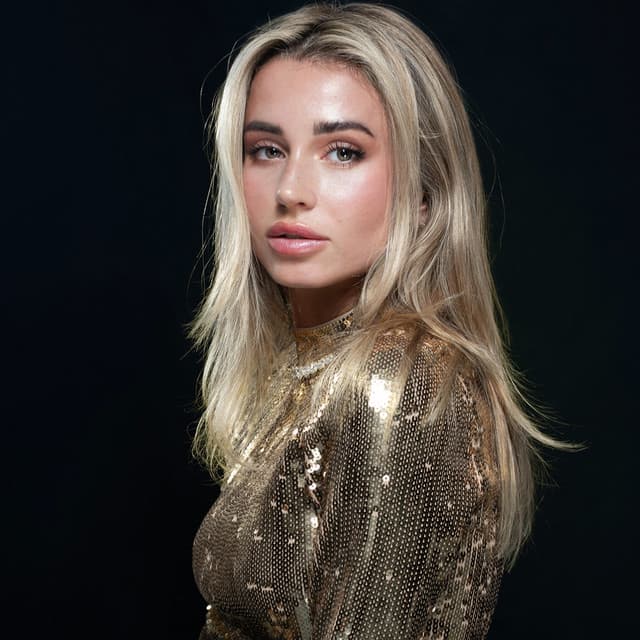 Juicy M artist profile image