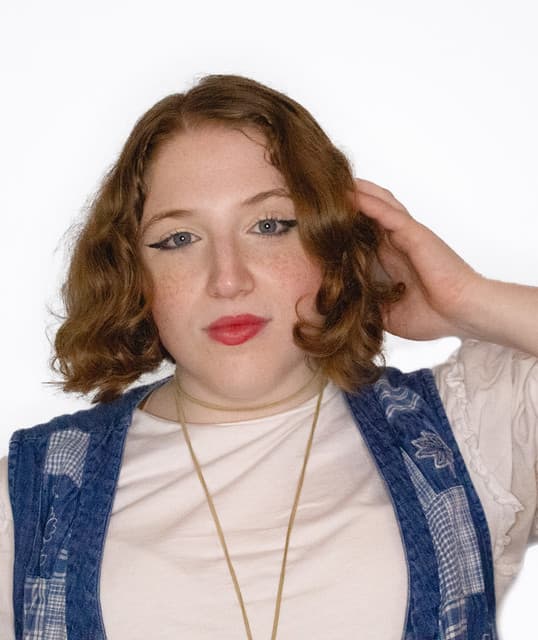 Awkward Marina artist profile image