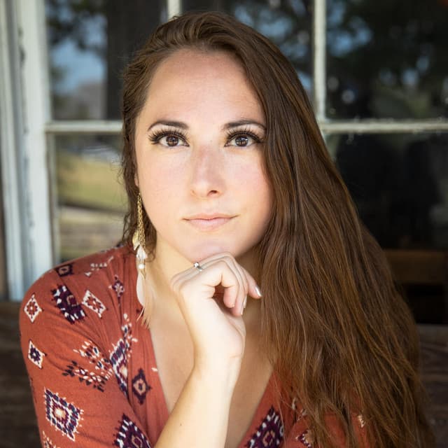Tessy Lou Williams artist profile image