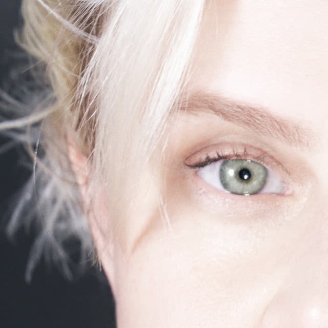 Robyn's artist profile image