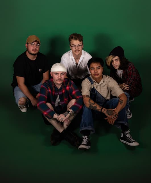 Savings artist profile image