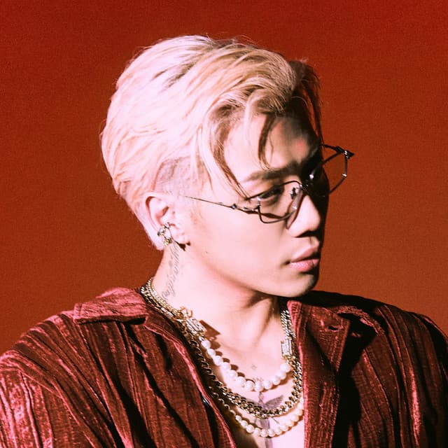ØZI artist profile image