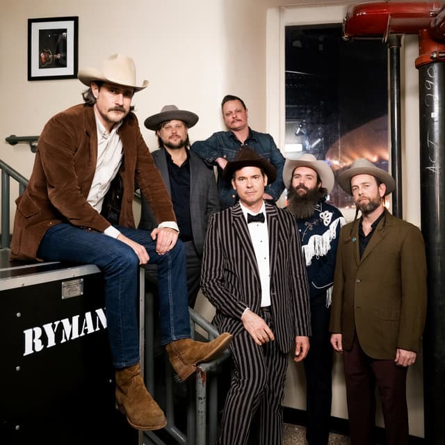 Old Crow Medicine Show's artist profile image