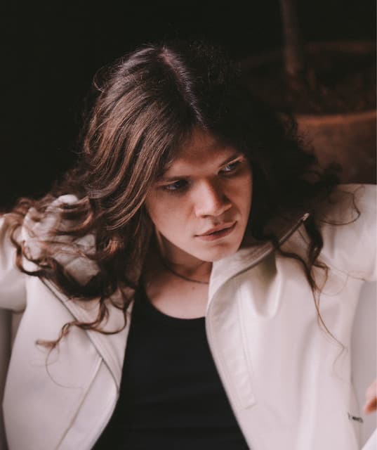 Sawyer Hill artist profile