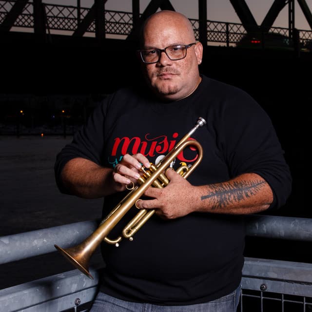 Farnell Newton artist profile image