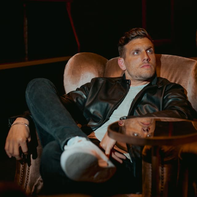 Chris Distefano artist profile image