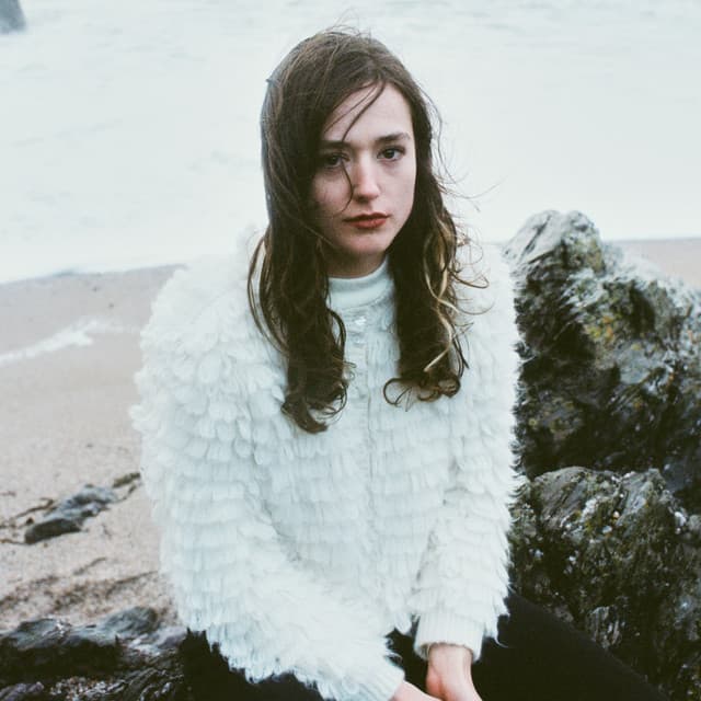 Sophie May artist profile image