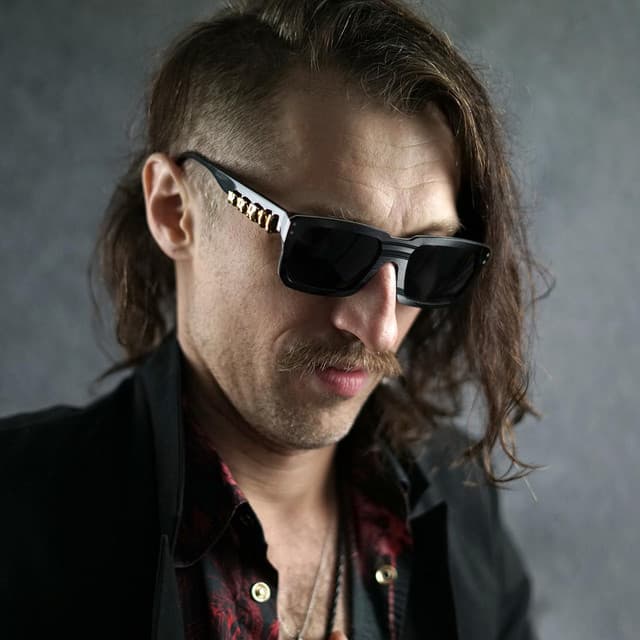 Eugene Hutz artist profile image