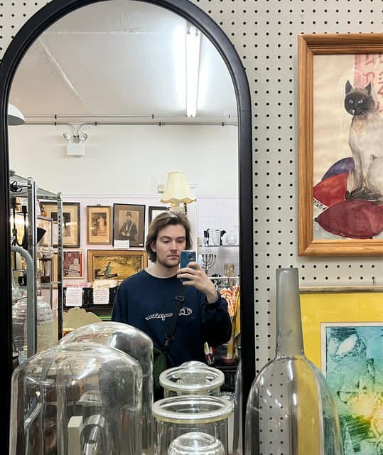 Peter Kuli artist profile image