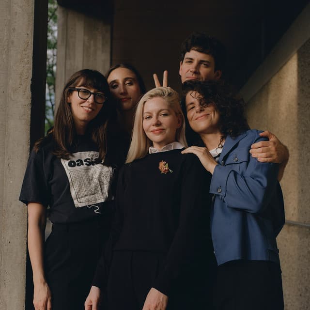 Alvvays's artist profile image