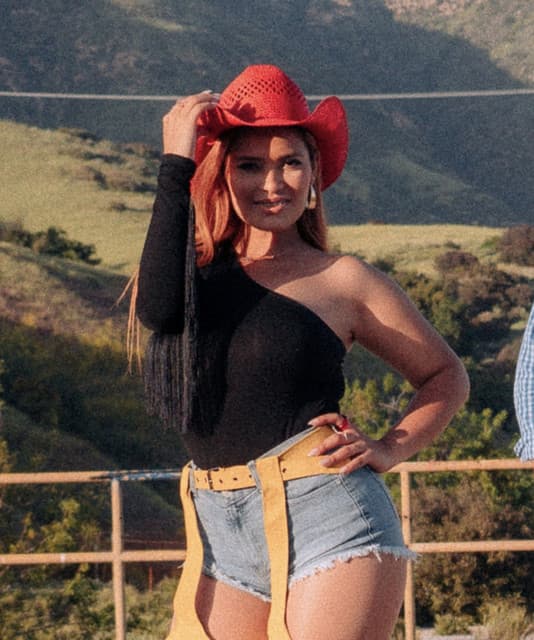 Tatita Garcia artist profile image