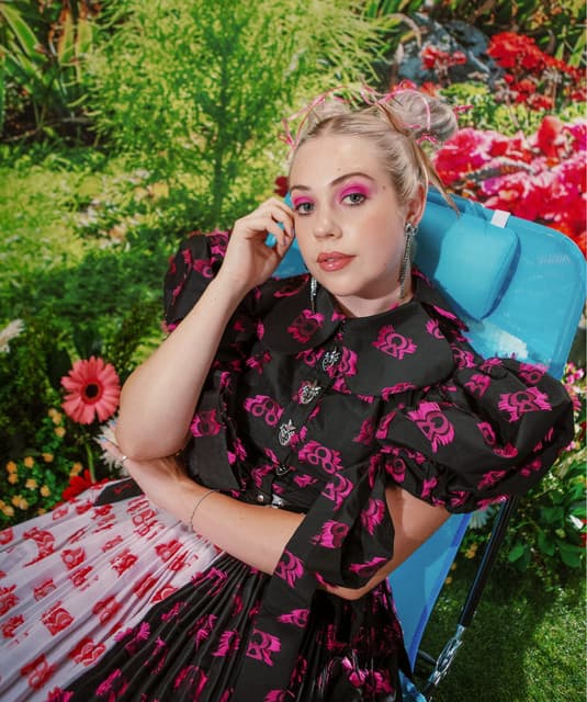 Lauran Hibberd artist profile image