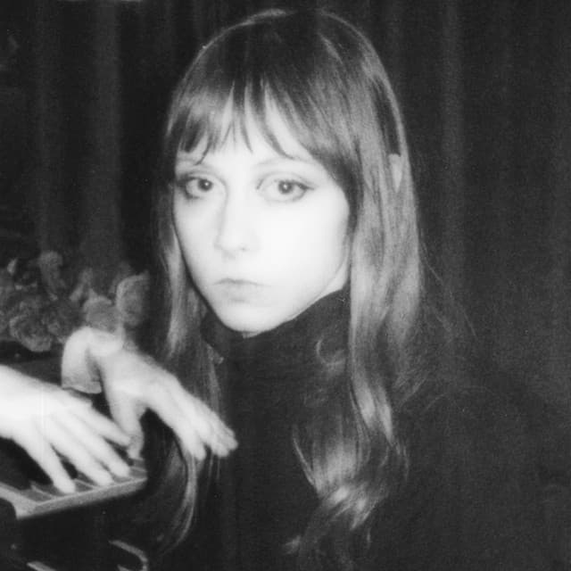 Steph Green artist profile image