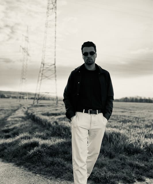 Alex Schulz artist profile image